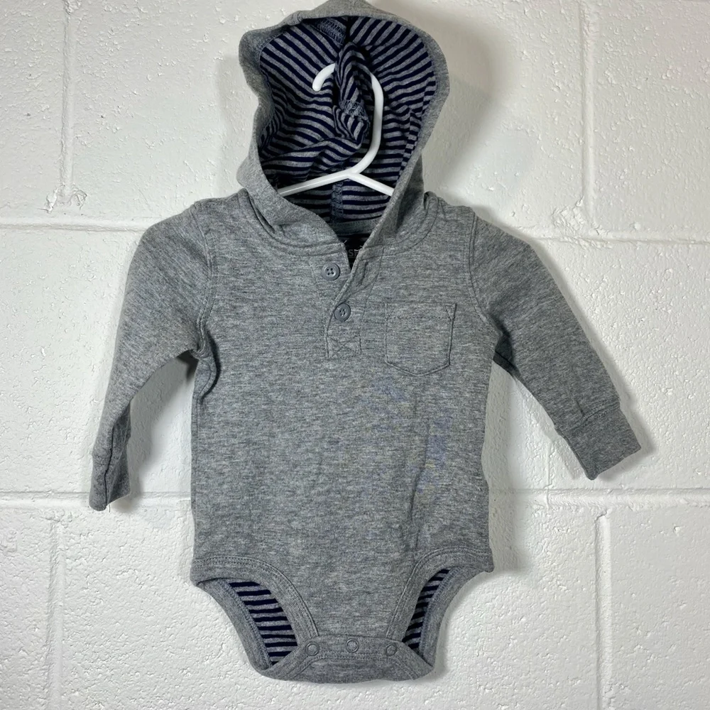 Osh Kosh B'Gosh Long Sleeve Gray Hoodie Bodysuit
